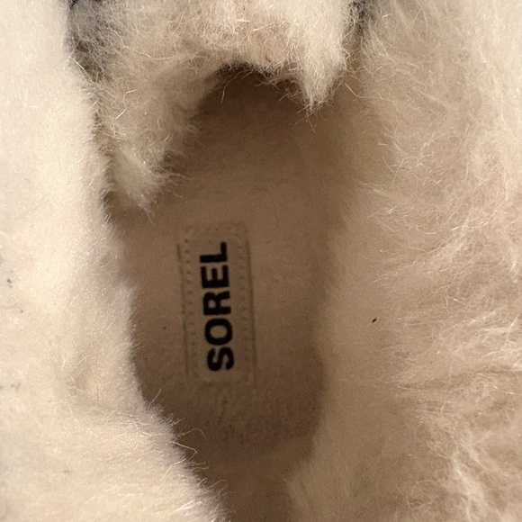 Sorel Mocassins - Picture 4 of 5